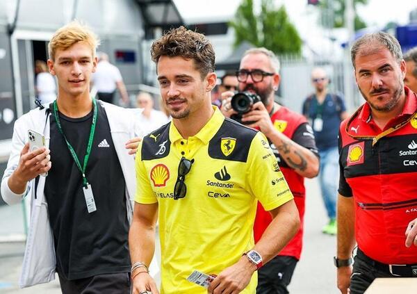 Charles Leclerc rinnova il suo amore per la Ferrari: &ldquo;Il futuro a Maranello&rdquo; 