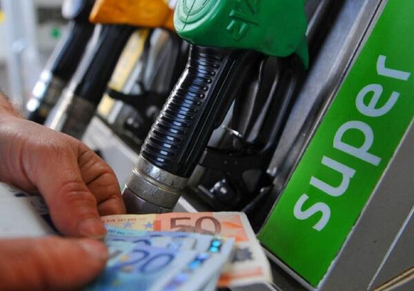 Impennata del prezzo del metano per auto: diesel e benzina convengono di pi&ugrave;?