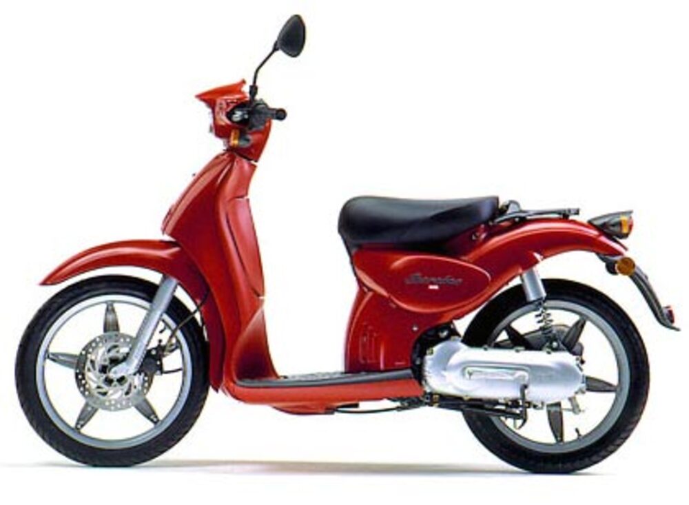 2t Street Scooter Scarabeo 50 Prezzo Scarabeo Euro Aprilia