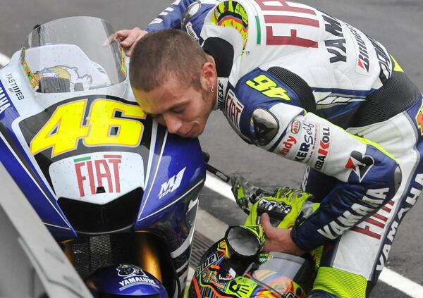 Ora potete dire che Bridgestone nel 2008 ha fatto &lsquo;il gommino&rsquo; a Valentino Rossi, anche se loro non ne sapevano nulla