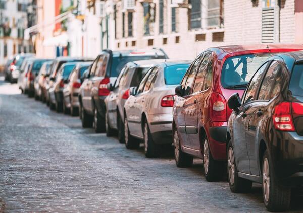 Nuove limitazioni per l&#039;Area B di Milano: migliaia le auto escluse. Ecco quali