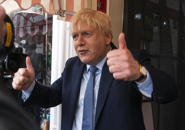 This England, la serie su Boris Johnson: se la politica &egrave; un circo di buffoni anche oltremanica