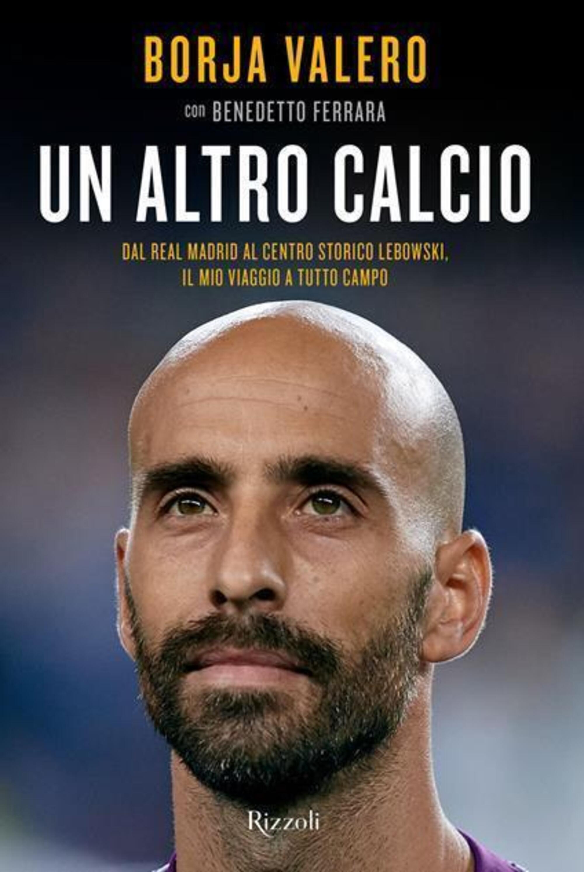 20221008 104949802 8824La copertina del libro &quot;Un altro calcio&quot; 