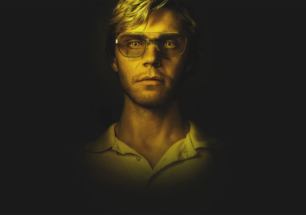 Dahmer, ecco perch&eacute; Netflix non doveva rimuovere il tag Lgbt e Ryan Murphy non deve scuse a nessuno