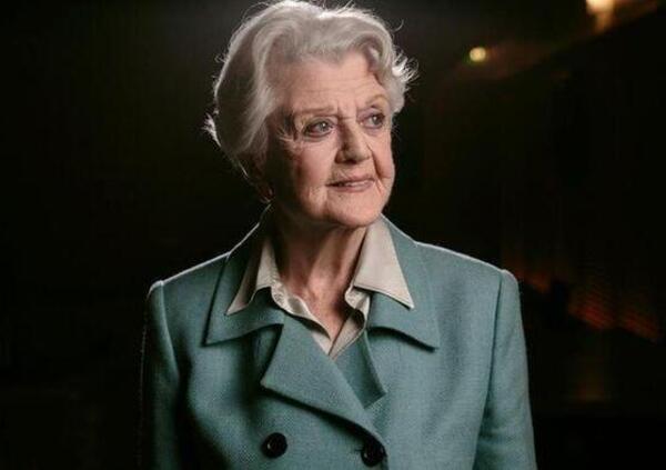 Angela Lansbury meglio di Chuck Norris: l&#039;incredibile vita della Signora in Giallo (che ha messo ko pure Charles Manson)