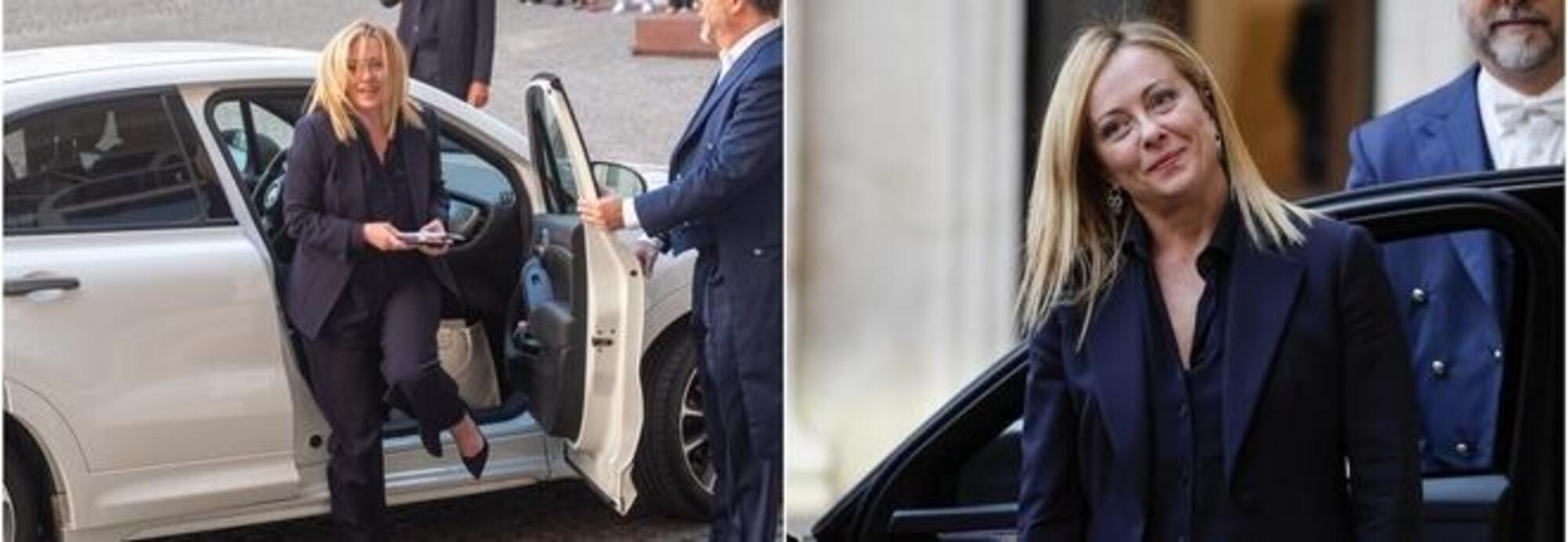 Giorgia Meloni al Quirinale con le due auto