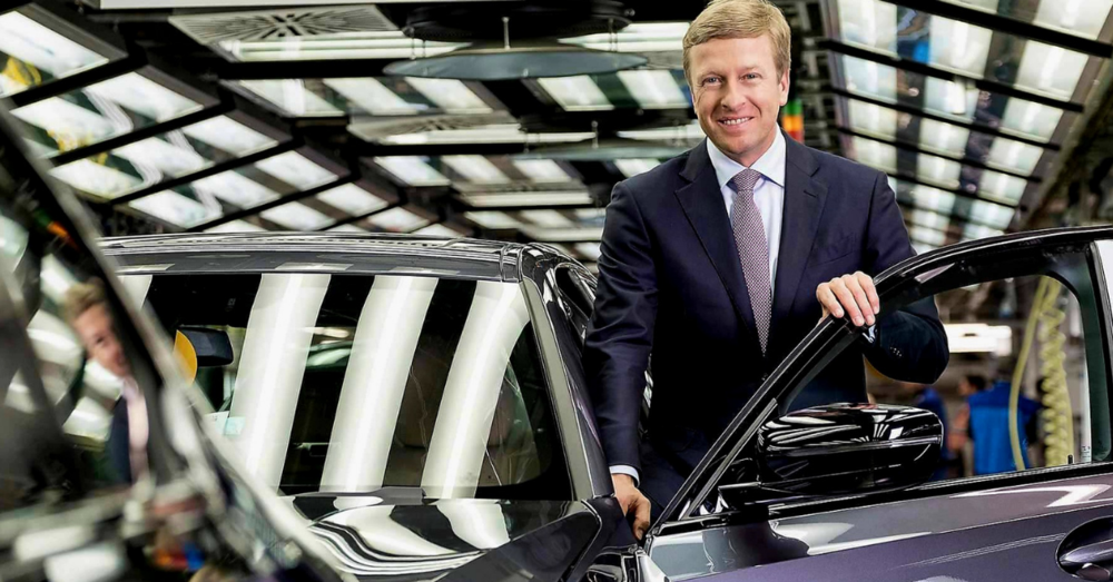 Il boss della Bmw: &ldquo;Le auto saranno solo per i ricchi se solamente elettriche&rdquo;