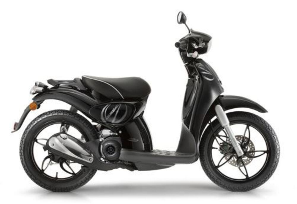 Isotta Sella Scarabeo 50 Tempi Aprilia 50 Ultimo Modello Scarabeo