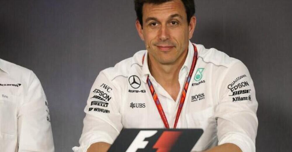 Genio e follia: Toto Wolff arrivato in Mercedes ha fatto cambiare anche il modo di pulire i bagni