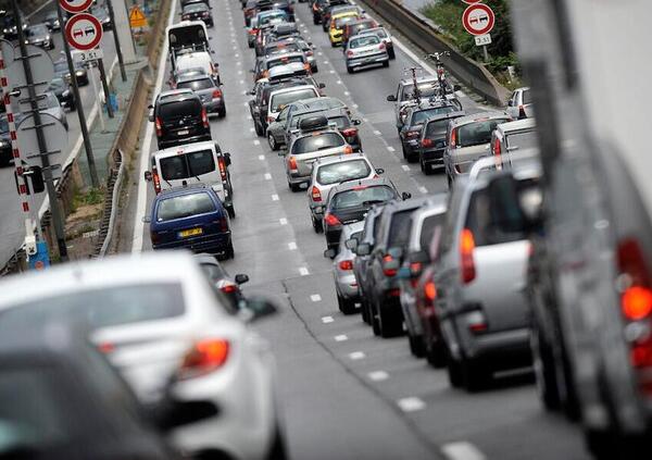 Auto e autobus tra i pi&ugrave; inquinanti d&rsquo;Italia? Una regione stacca tutte le altre in negativo