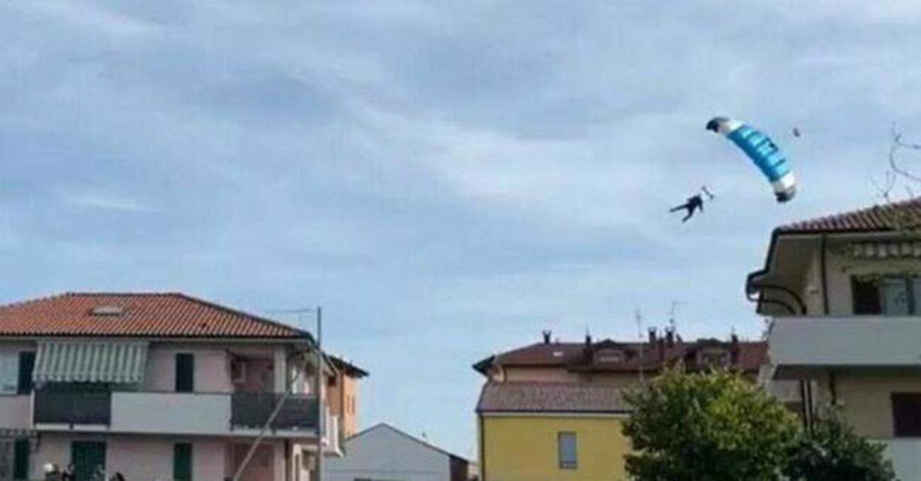 Il terrificante video dei paracadutisti che sbagliano l&#039;atterraggio e si schiantano