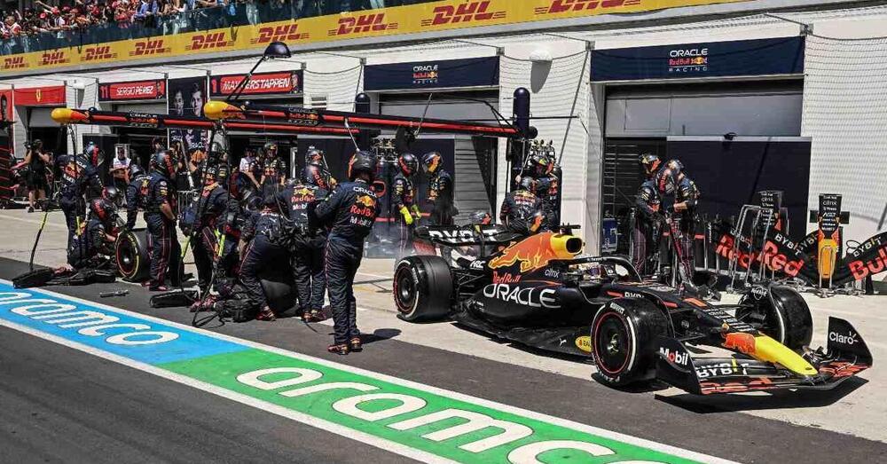 Red Bull adesso attacca: &ldquo;Sei team potrebbero sforare il budget cap&rdquo; 