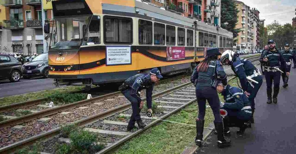 Morire a 14 anni sotto un tram mentre si va a scuola