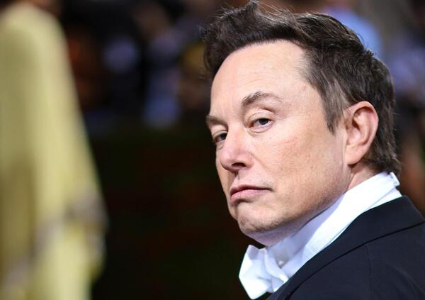 Biden attacca Musk: &ldquo;I suoi rapporti con l&rsquo;Arabia Saudita vanno esaminati&rdquo;. Ma anche il presidente avrebbe degli scheletri nell&rsquo;armadio&hellip;