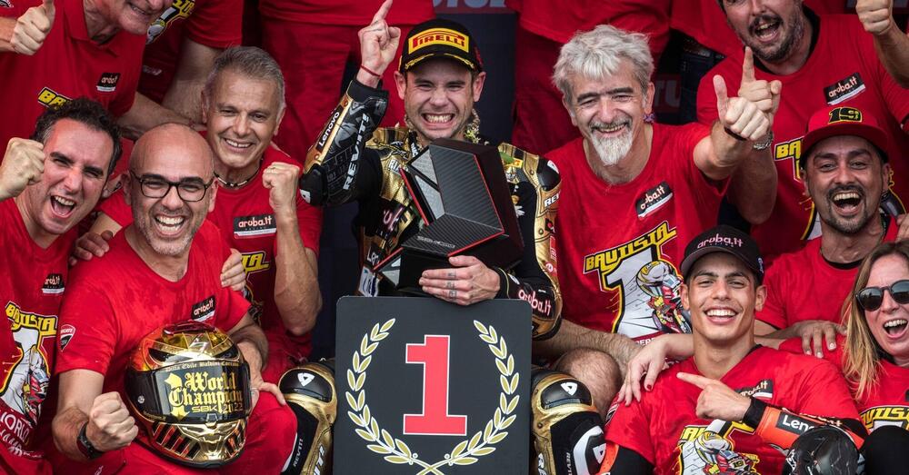 Il triplete c&rsquo;&egrave;! Alvaro Bautista si prende il titolo come Pecco e Pirro, ora &egrave; egemonia Ducati