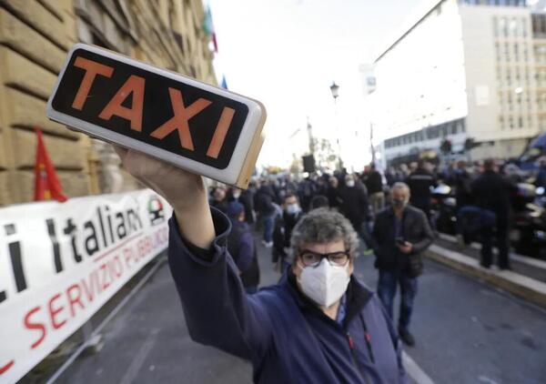 Taxi, &ldquo;fino al 40% di chiamate inevase al giorno&rdquo;. E allora perch&eacute; non si ampliano le licenze?