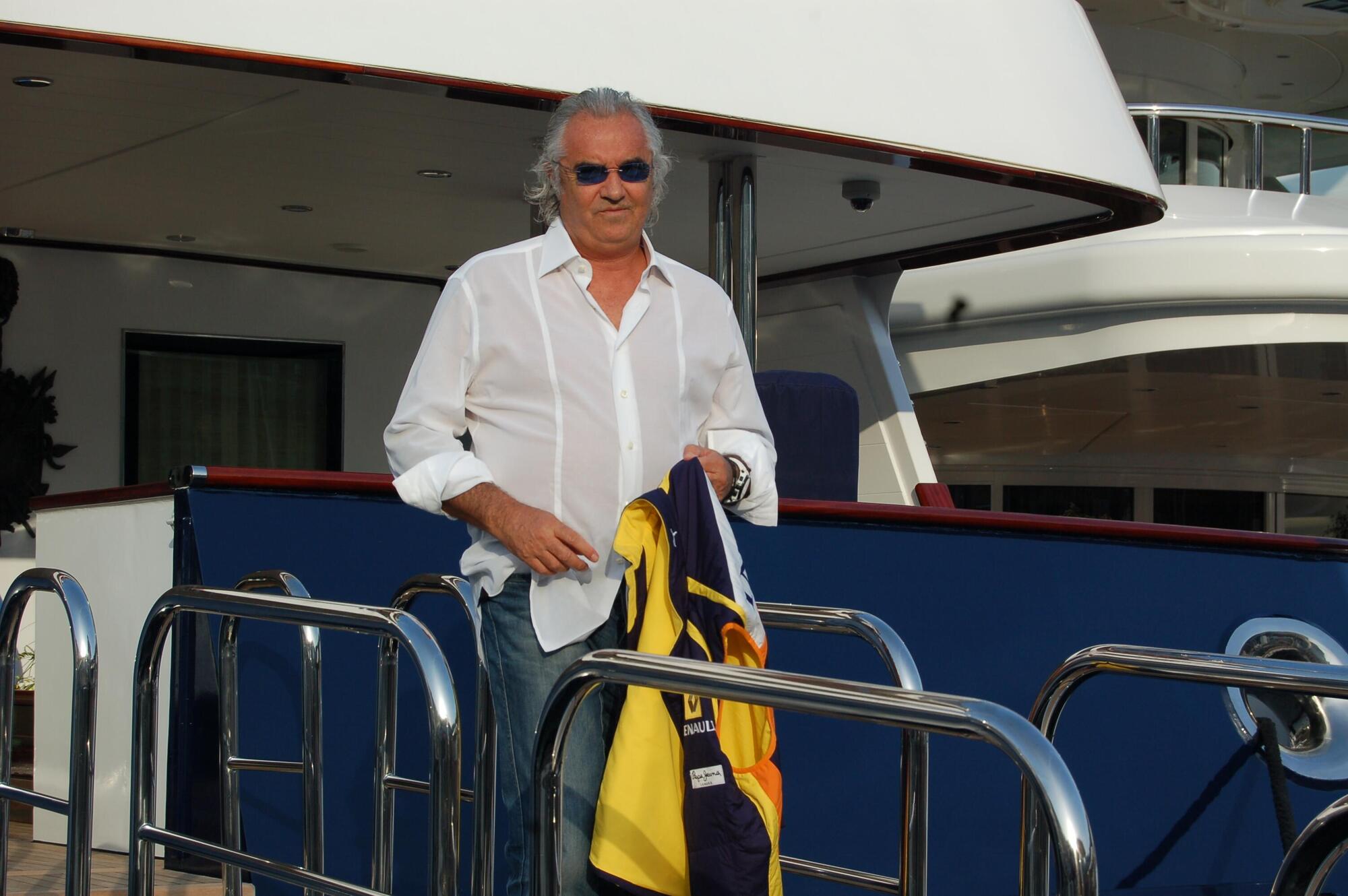 briatore sullo yacht