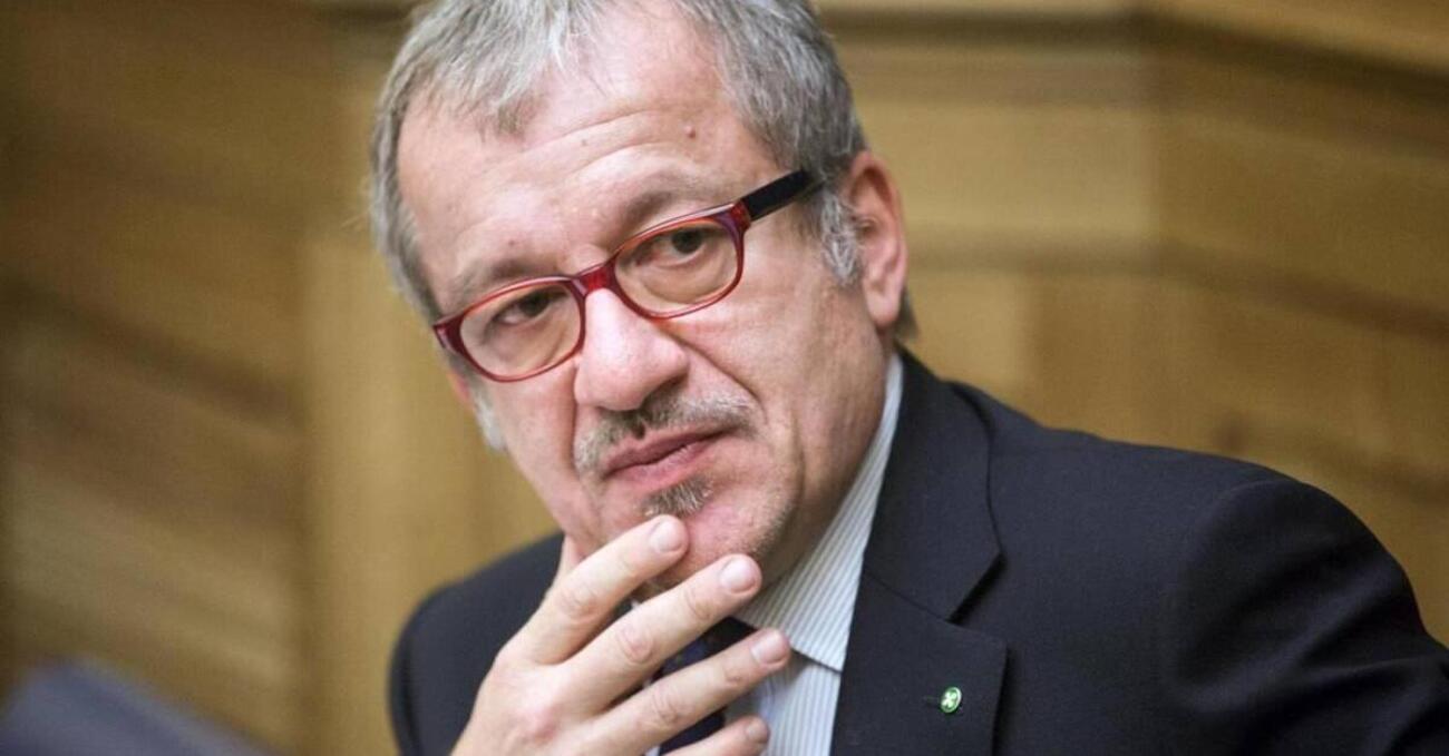 Quando Roberto Maroni si batt&eacute; per Monza e arriv&ograve; a minacciare Ecclestone (che gli fece cancellare il pass)