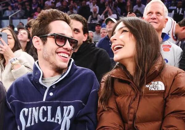 &ldquo;&Egrave; un cesso&rdquo;, ma se l&rsquo;&egrave; trombate tutte, da Kim a Emrata: il caso Pete Davidson. Ma se uno &egrave; maschio non &egrave; body shaming?