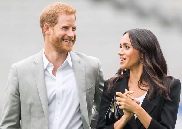 Palle di Natale! Harry e Meghan su Netflix: il loro amore &egrave; pi&ugrave; noioso del pranzo coi parenti