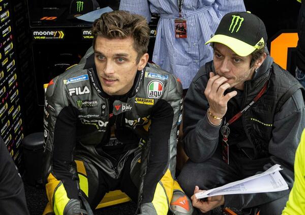 &quot;Sono il fratello di Valentino Rossi? Non cambia niente!&quot;. Luca Marini sta in piedi da solo