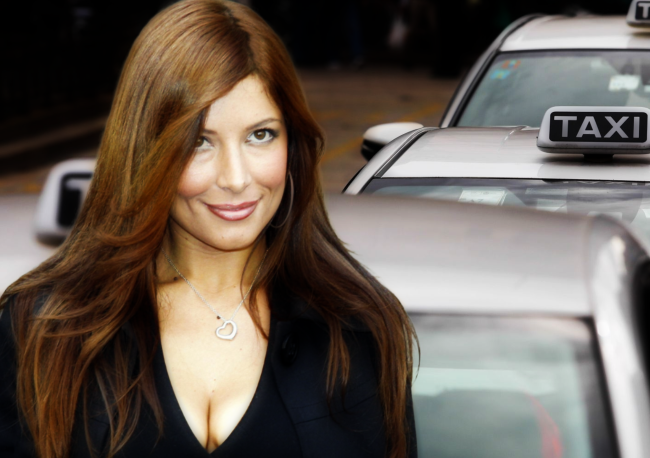 I tassisti ricattano il Paese? Selvaggia Lucarelli spara a zero su mercato nero, contrariet&agrave; al pos e licenze