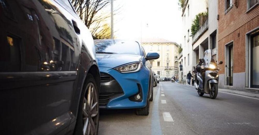 Al via l&rsquo;operazione &ldquo;Robin Hood&rdquo; a Milano: cos&igrave; aumentano le tariffe per chi ha una seconda auto