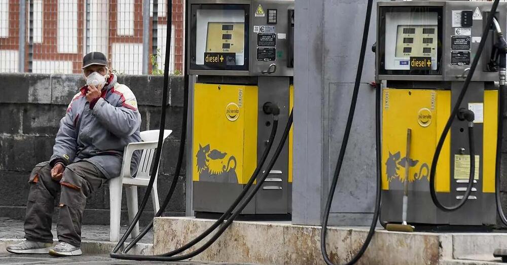 Anno nuovo, nuova stangata. Dall&rsquo;1 gennaio via le accise su benzina e diesel: ecco gli aumenti