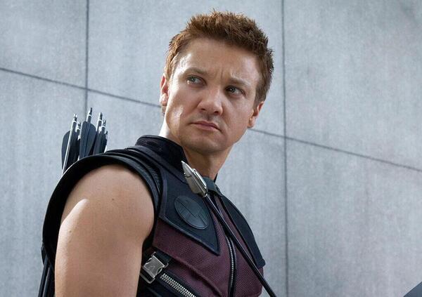 L&rsquo;attore Marvel Jeremy Renner in gravi condizioni dopo un incidente con lo spazzaneve