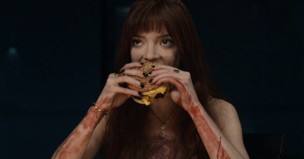 The Men&ugrave;, il sublime revenge food porn con la pi&ugrave; figa di tutte: Anya Taylor-Joy 