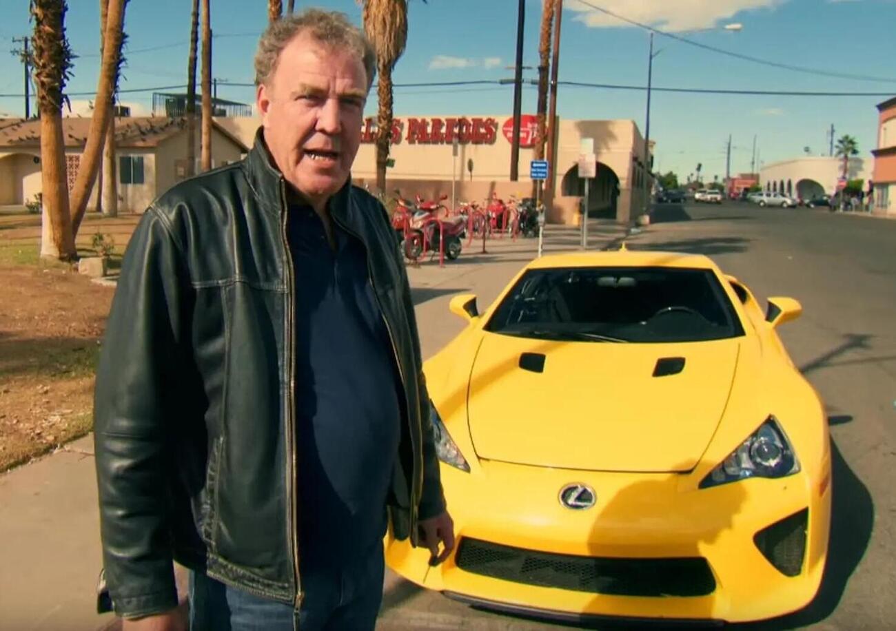 Quant&rsquo;&egrave; il patrimonio di Jeremy Clarkson? E che auto possiede?