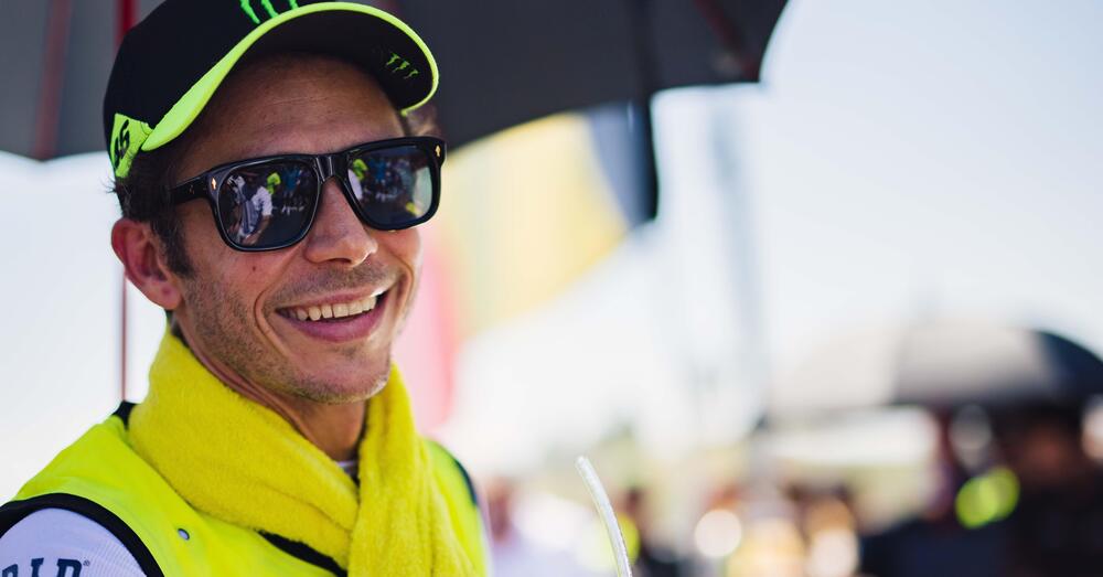 Buona la prima per Valentino Rossi e BMW: &ldquo;Mezzo secondo e odore di nuovo!&rdquo; [VIDEO]