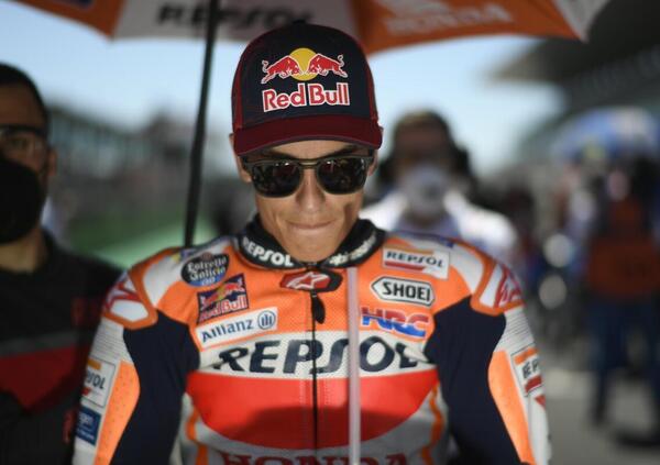 L&rsquo;ex compagno parla chiaro: &ldquo;Marc Marquez dovr&agrave; scegliere tra il titolo mondiale e i soldi&quot;