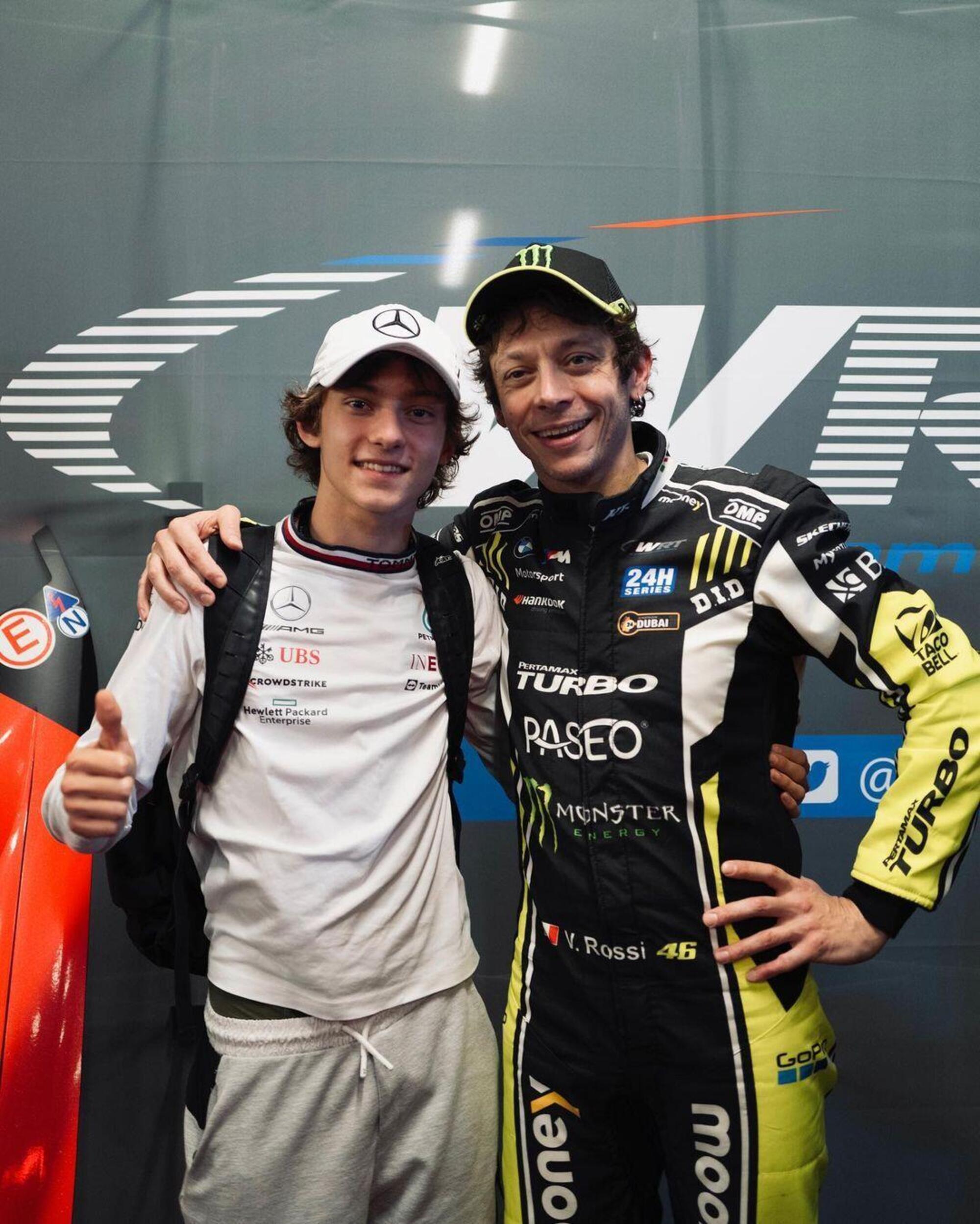 Valentino Rossi con Andrea Kimi Antonelli