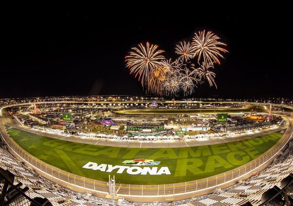 Tutto quello che dovete sapere sulla ROLEX 24 AT DAYTONA: la &ldquo;regina&rdquo; delle 24H oltre oceano