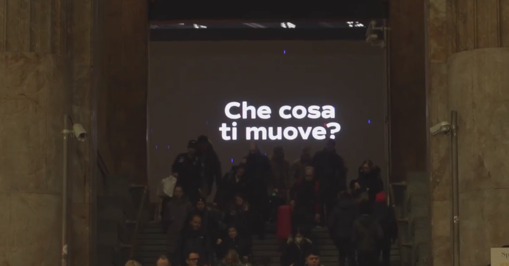 Ok, ma &quot;che cosa ti muove?&quot;. Lo abbiamo chiesto ai passanti: ecco com&#039;&egrave; andata