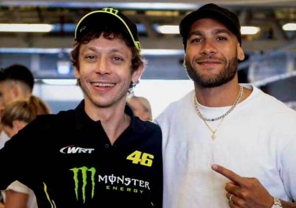 Marcell Jacobs: &ldquo;Valentino Rossi ha riscritto lo sport, non solo la MotoGP&rdquo; 