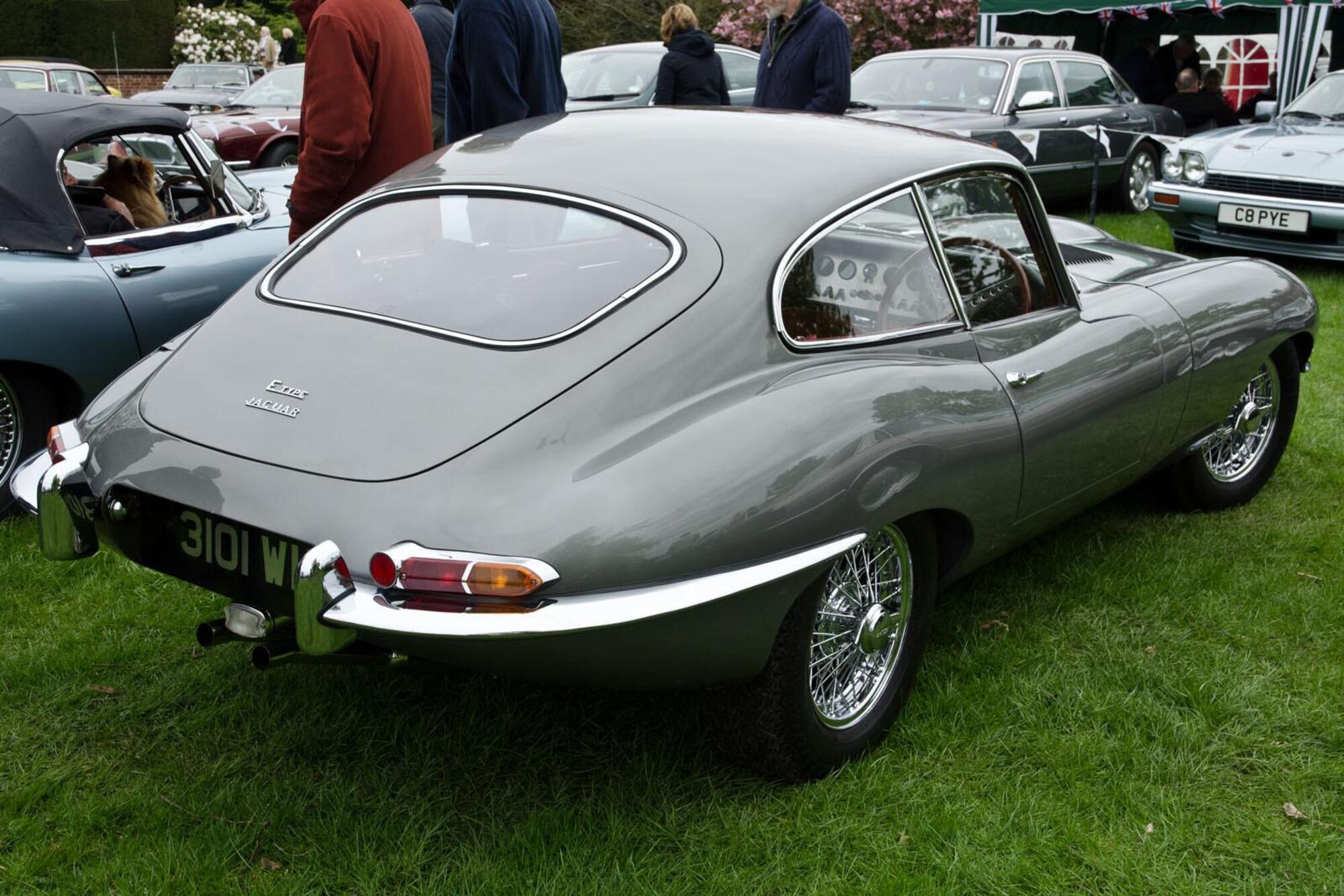 Jaguar E-Type Series 1 (1962)