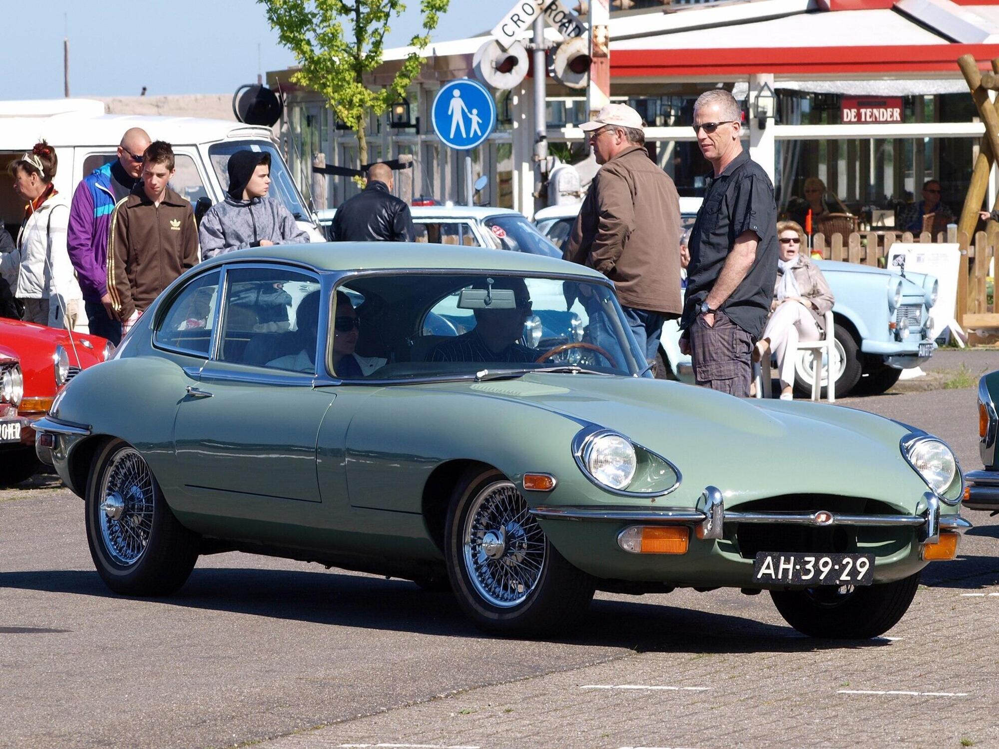 Jaguar E-Type Series 2 - 4.2 2+2 (1970)