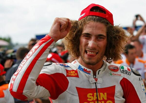 Il Sic, un compleanno e la ricerca dell&#039;eredit&agrave;. Paolo Simoncelli: &ldquo;Marco sarebbe andato oltre Valentino Rossi&rdquo;