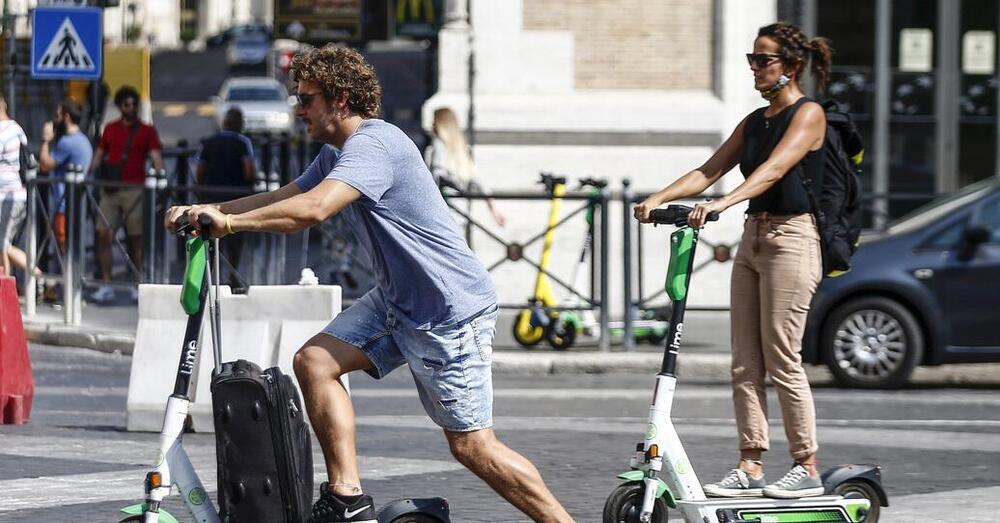 La crociata di Salvini ai monopattini: si studia il limite di velocit&agrave;