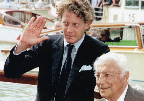 Lapo ricorda il nonno Gianni Agnelli: &ldquo;Vi spiego perch&eacute; &egrave; il mio supereroe e angelo custode...&rdquo;