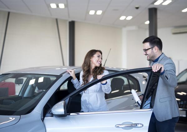 Tutti i motivi del nuovo aumento del prezzo delle auto (anche usate): in 3 anni di ben 5mila euro