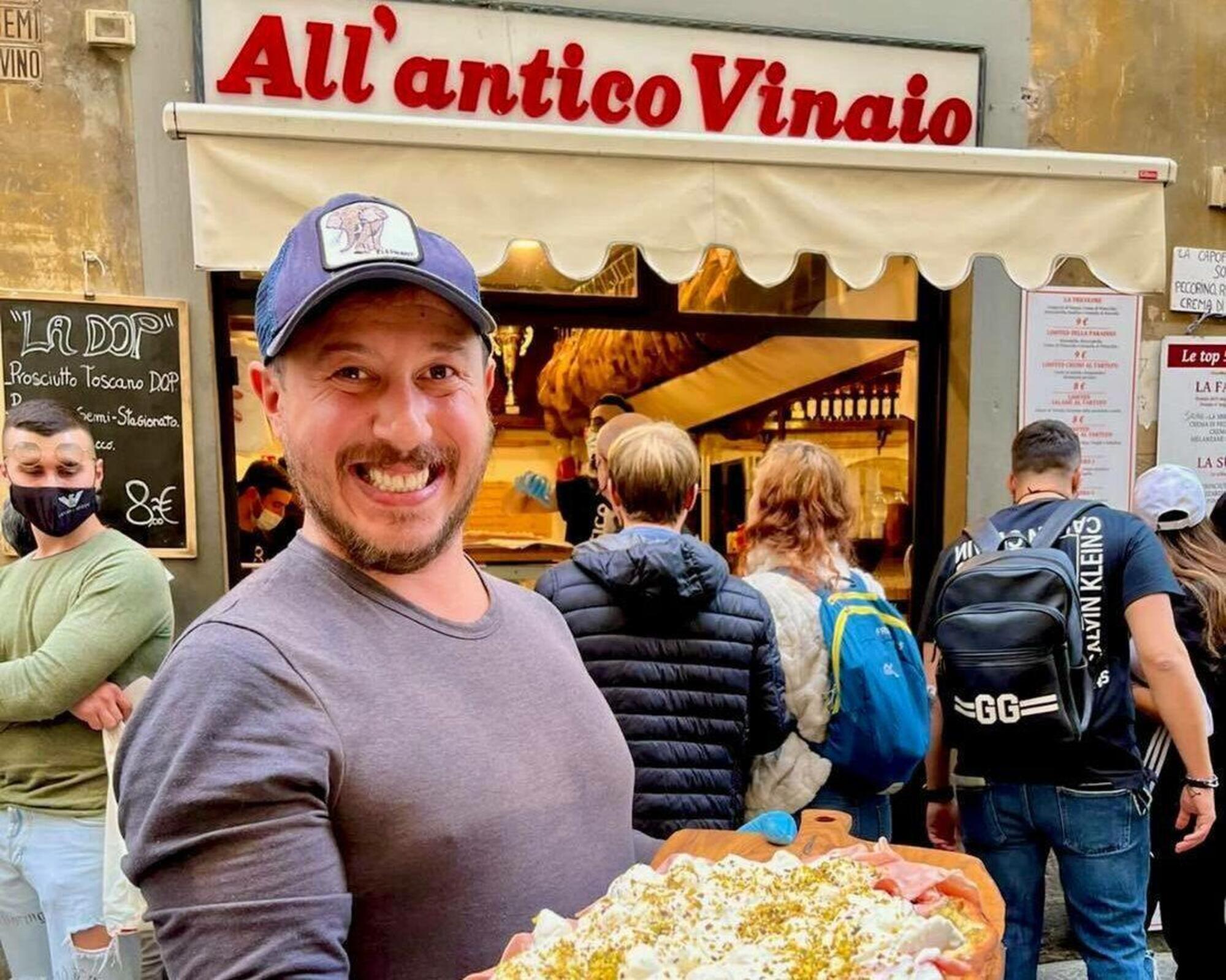 Tommaso Mazzanti e il suo locale All&#039;Antico Vinaio