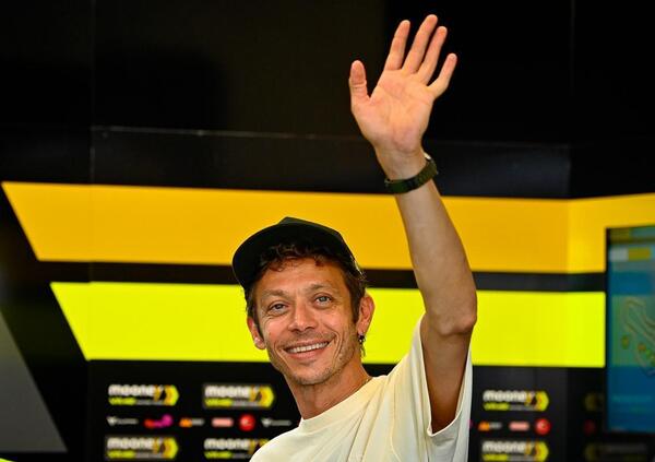 Valentino Rossi sta provando la Ducati della MotoGP a Portimao: Giancarlo Falappa sgancia la mega bomba