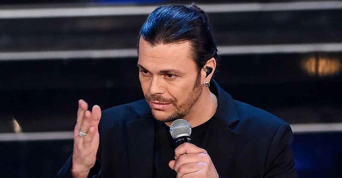 Cari Amadeus e stampa italiana, ecco il video integrale della canzone di Grignani spoilerata. Non &egrave; ora di cambiare le regole di Sanremo? 