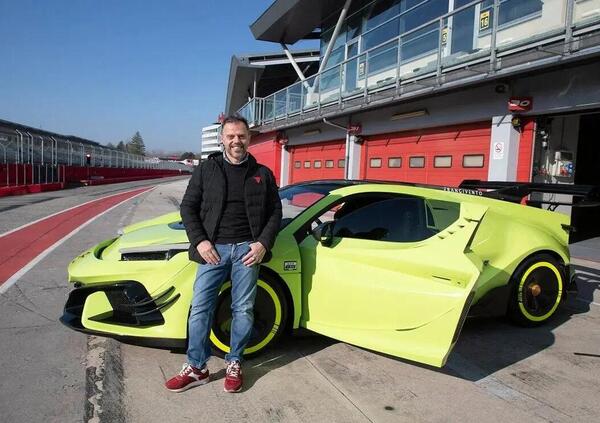  Un nome che spacca, 650cv e 3 esemplari: ecco l&#039;esclusiva supercar di Loris Capirossi 