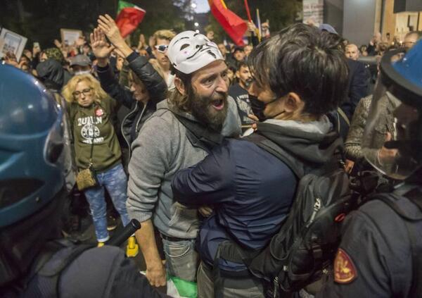 Una giornata con gli anarchici. Per scoprire che sono solo noia e rassegnazione