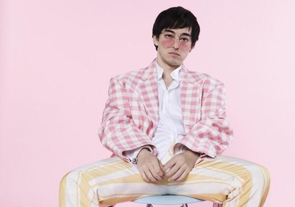 Ok, ma chi cazz* &egrave; Joji, l&#039;artista anti-influencer che polverizza le views dei Maneskin ovunque?