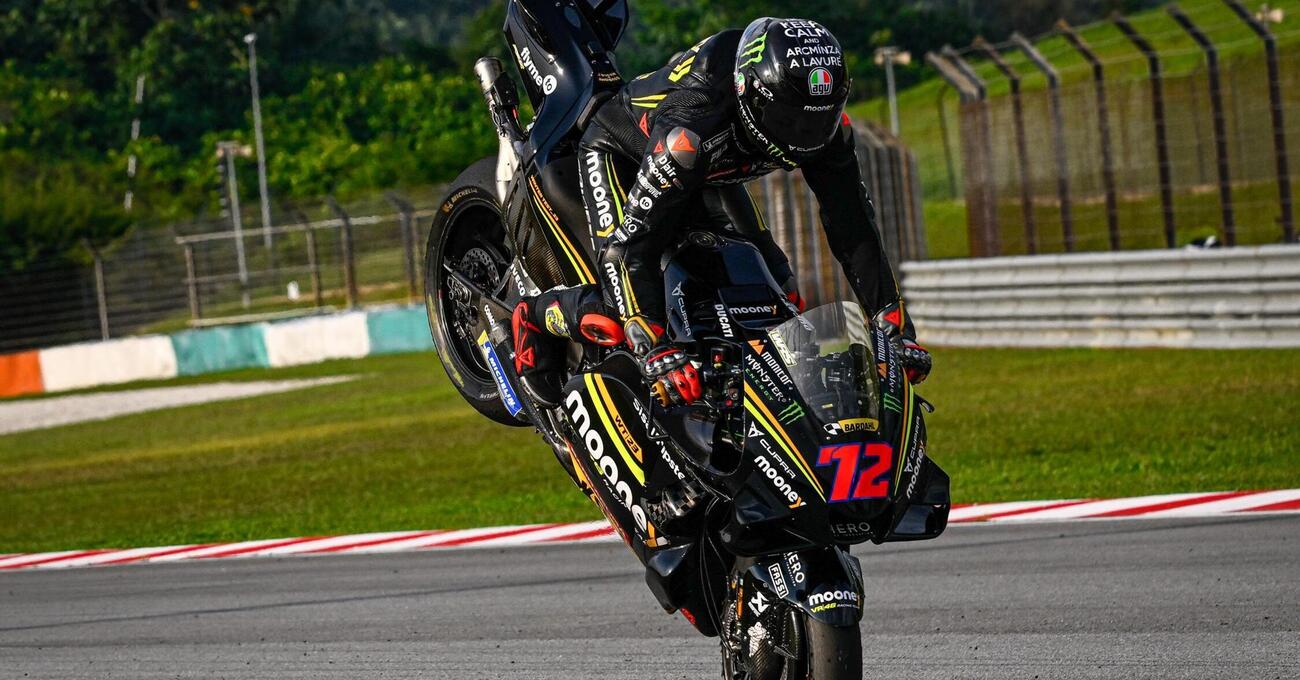 A Sepang si parla romagnolo, o comunque italiano. La MotoGP sembra la SBK di 20 anni fa